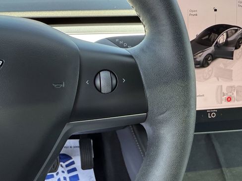 Used 2023 Tesla Model 3 Standard Range RWD image 32