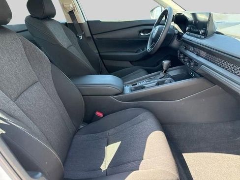 Used 2023 Honda Accord LX image 18