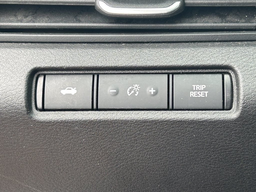 Used 2024 Nissan Altima 2.5 SV FWD image 22