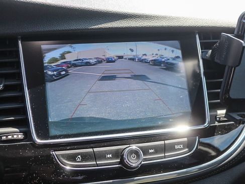 Used 2020 Buick Encore Preferred FWD image 31