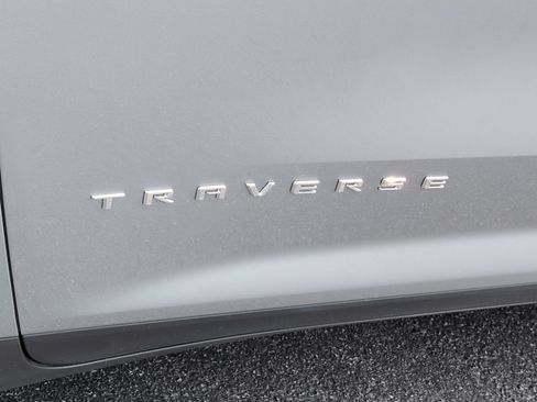 Certified 2024 Chevrolet Traverse LT w/ Trailering Package AWD/4WD image 32