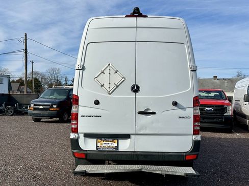 Used 2017 Mercedes-Benz Sprinter 3500 image 4