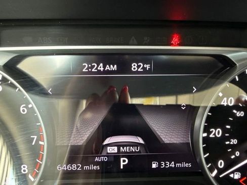 Used 2022 Nissan Pathfinder SV AWD/4WD image 8