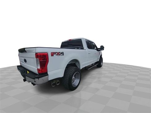 Used 2019 Ford F250 Lariat w/ Lariat Ultimate Package image 8
