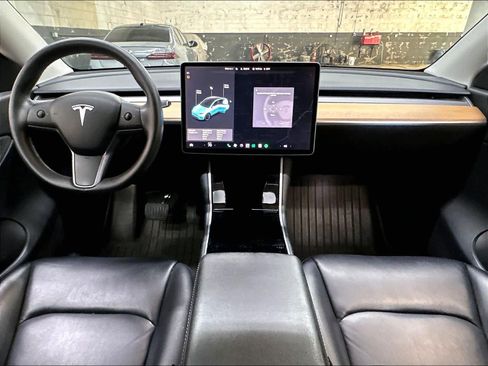Used 2020 Tesla Model Y Long Range AWD/4WD image 18