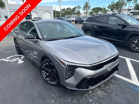 Certified 2025 Kia K4 GT-Line w/ GT-Line Sunroof Package FWD image 3