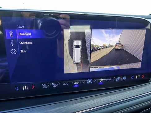 New 2026 Chevrolet Suburban Premier image 31