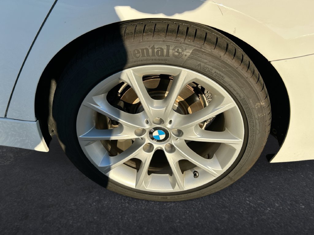 Used 2014 BMW 320i Sedan RWD image 10