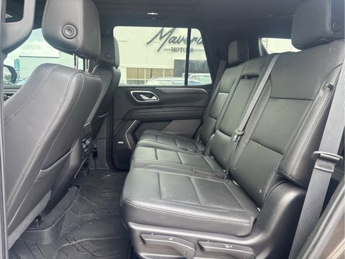Used 2021 Chevrolet Tahoe LT w/ LT Signature Package image 6