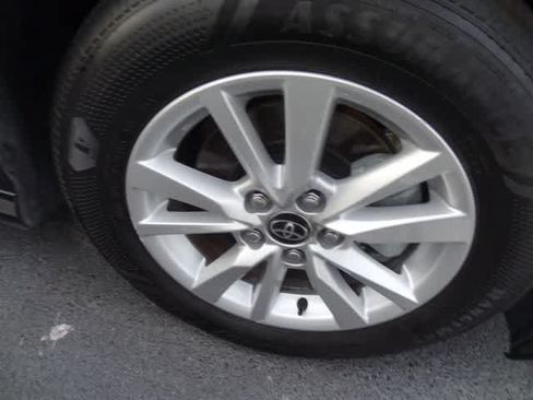 Used 2025 Toyota Camry LE FWD image 14