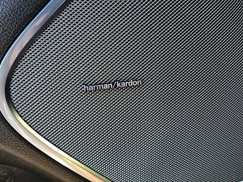 Used 2025 RAM 1500 Laramie w/ Night Edition image 14