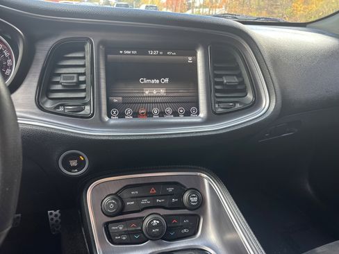 Used 2017 Dodge Challenger R/T Scat Pack image 38