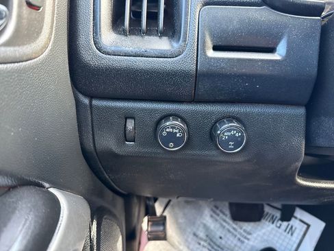 Used 2022 Chevrolet Colorado LT w/ Fleet Safety Package image 23