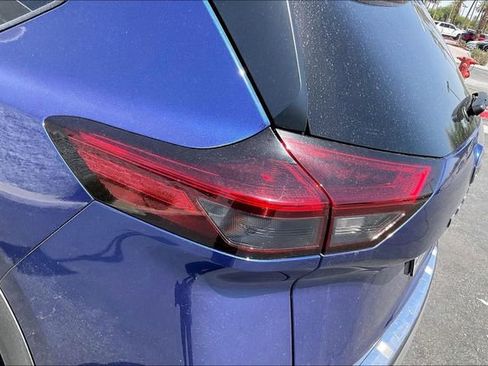 Used 2023 Nissan Rogue SV FWD image 28
