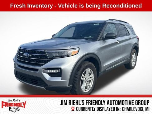 Used 2021 Ford Explorer XLT w/ Equipment Group 202A AWD/4WD image 1