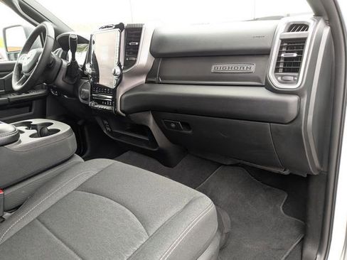 Used 2026 RAM 2500 Big Horn AWD/4WD image 4