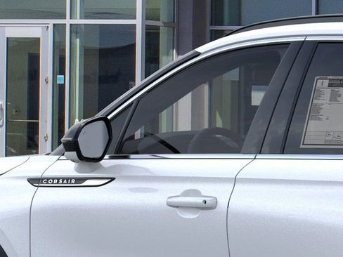 New 2025 Lincoln Corsair Reserve image 20