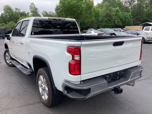 Used 2021 Chevrolet Silverado 2500 LTZ w/ LTZ Convenience Package AWD/4WD image 2
