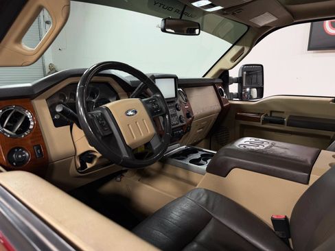 Used 2015 Ford F250 King Ranch w/ FX4 Off-Road Package AWD/4WD image 14