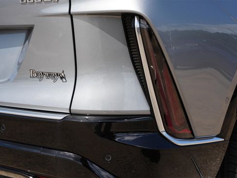 New 2025 Cadillac Lyriq Luxury image 22