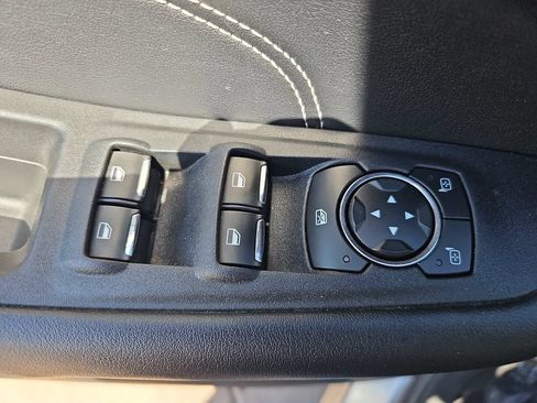 Used 2022 Ford Edge Titanium w/ Equipment Group 301A AWD/4WD image 29