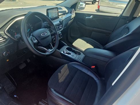 Certified 2022 Ford Escape SEL w/ SEL Stealth AWD Package image 14