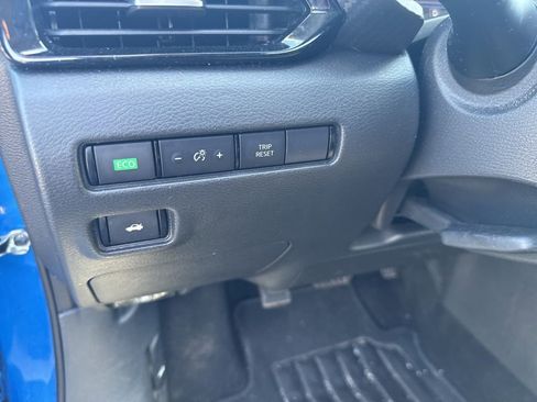 Used 2024 Nissan Sentra SV w/ All-Weather Package image 12