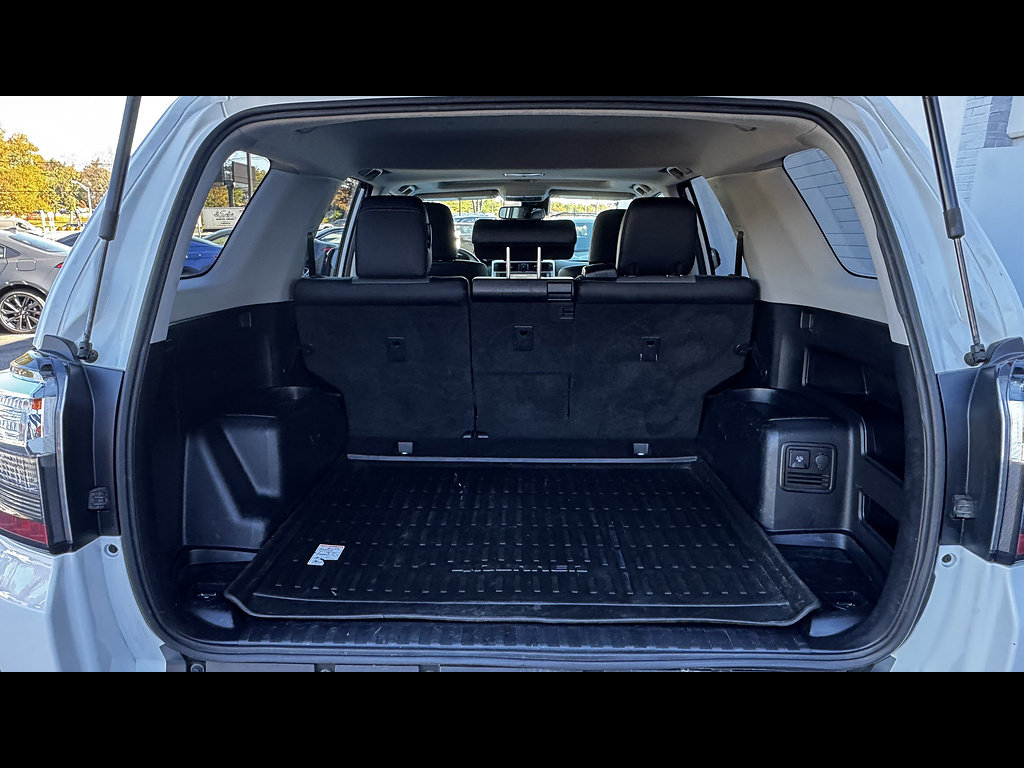 Certified 2020 Toyota 4Runner SR5 Premium w/ Moonroof Package AWD/4WD image 14