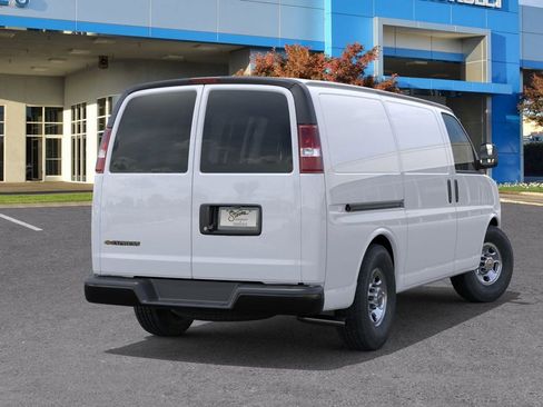 New 2025 Chevrolet Express 2500 image 4