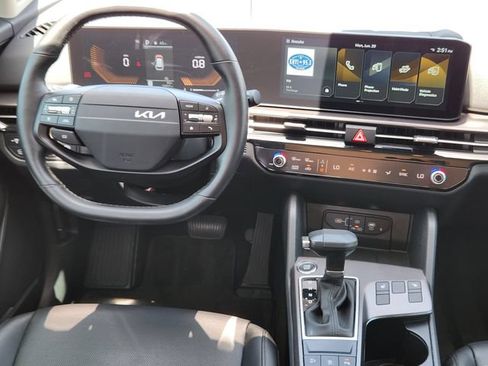 Certified 2026 Kia Sportage EX FWD image 27