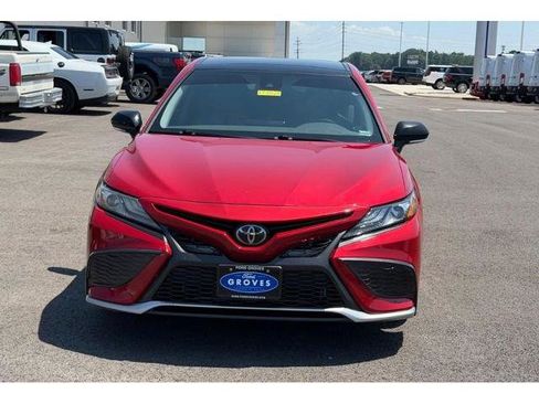 Used 2022 Toyota Camry XSE FWD image 2