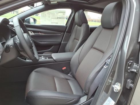 New 2026 MAZDA MAZDA3 Hatchback w/Premium Plus Pkg AWD/4WD image 13