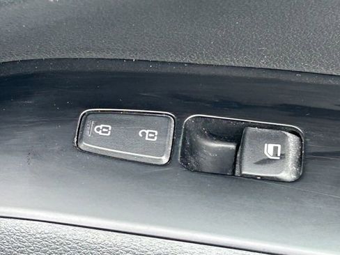 Used 2023 Kia Soul LX w/ Option Group 015 FWD image 33