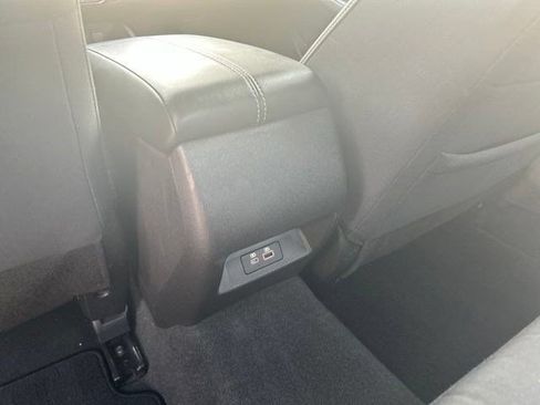 Used 2025 Nissan Altima 2.5 SV FWD image 32