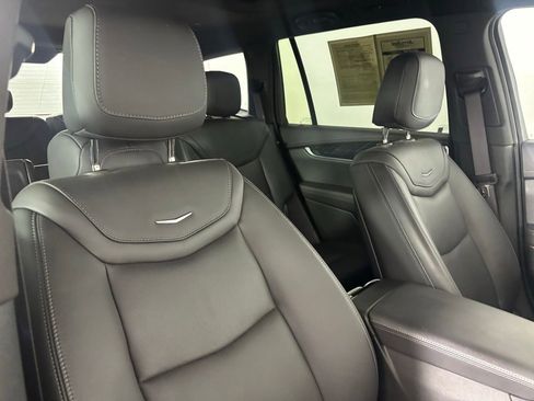 Used 2024 Cadillac XT6 Premium Luxury w/ LPO, Floor Liner Package AWD/4WD image 33