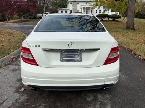 Used 2008 Mercedes-Benz C 300 Sport image 8