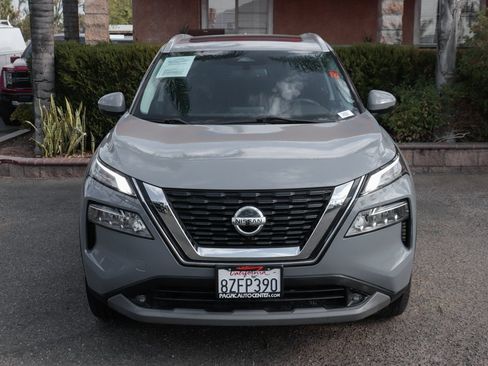 Used 2021 Nissan Rogue SL image 3