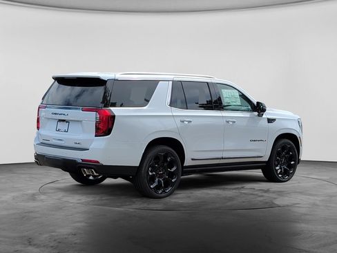 New 2026 GMC Yukon Denali Ultimate AWD/4WD image 9