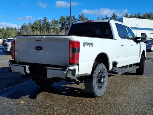 New 2026 Ford F250 Lariat w/ Black Appearance Package image 5