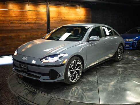 Used 2024 Hyundai Ioniq 6 SEL RWD image 2