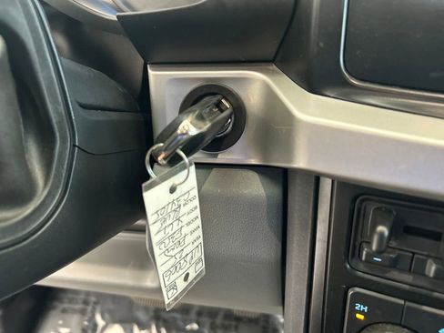 Used 2025 Ford F350 XLT AWD/4WD image 46
