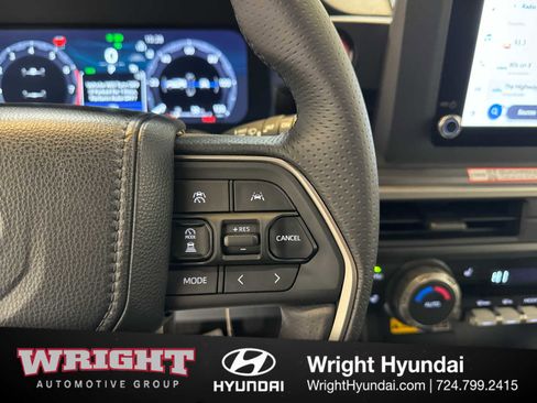 Used 2025 Toyota 4Runner TRD Off-Road image 21