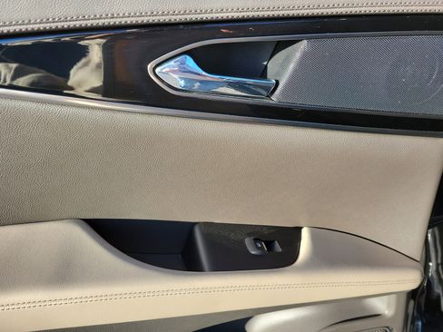 Used 2023 Lincoln Nautilus AWD w/ Premium Package image 21