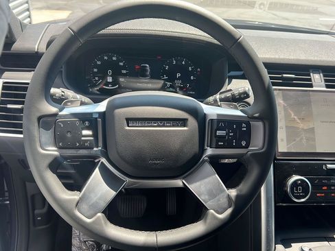 New 2026 Land Rover Discovery S AWD/4WD image 11