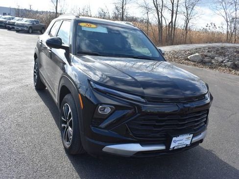 Used 2023 Jeep Compass Limited image 23