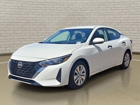 Used 2025 Nissan Sentra S FWD image 1
