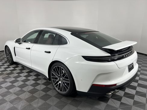 Used 2025 Porsche Panamera 4 image 10