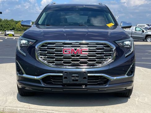 Used 2019 GMC Terrain Denali w/ Advanced Safety Package AWD/4WD image 2