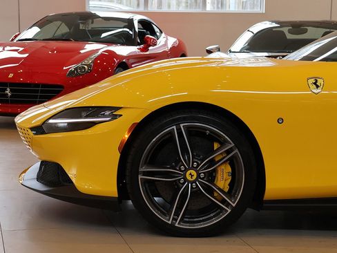 Certified 2025 Ferrari Roma Spider RWD image 74