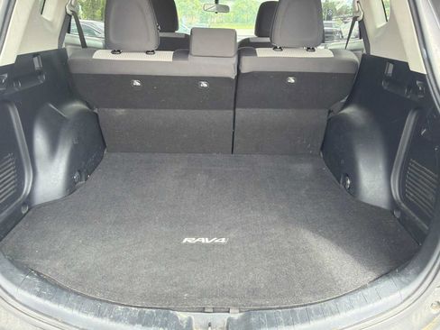 Used 2013 Toyota RAV4 LE AWD/4WD image 26